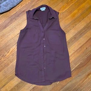 Small Express Portofino sleeveless button down blouse in purple.